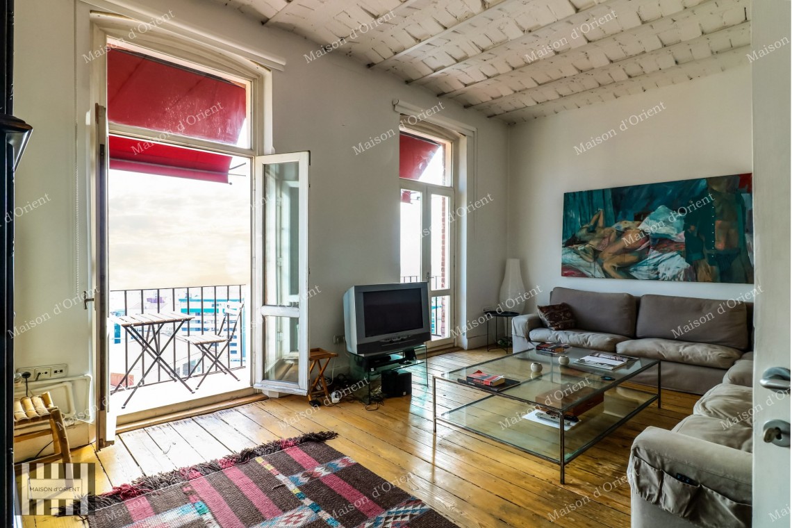 Flat for Rent with Bosphorus View in Galata