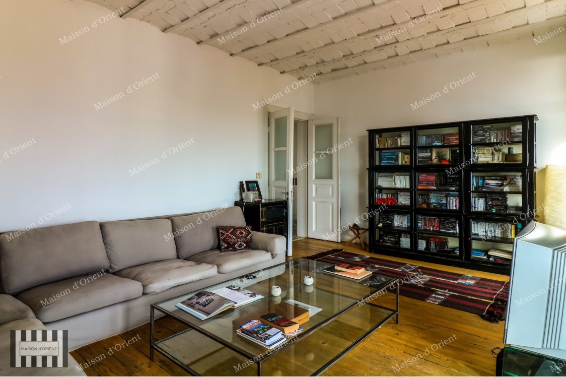 Flat for Rent with Bosphorus View in Galata