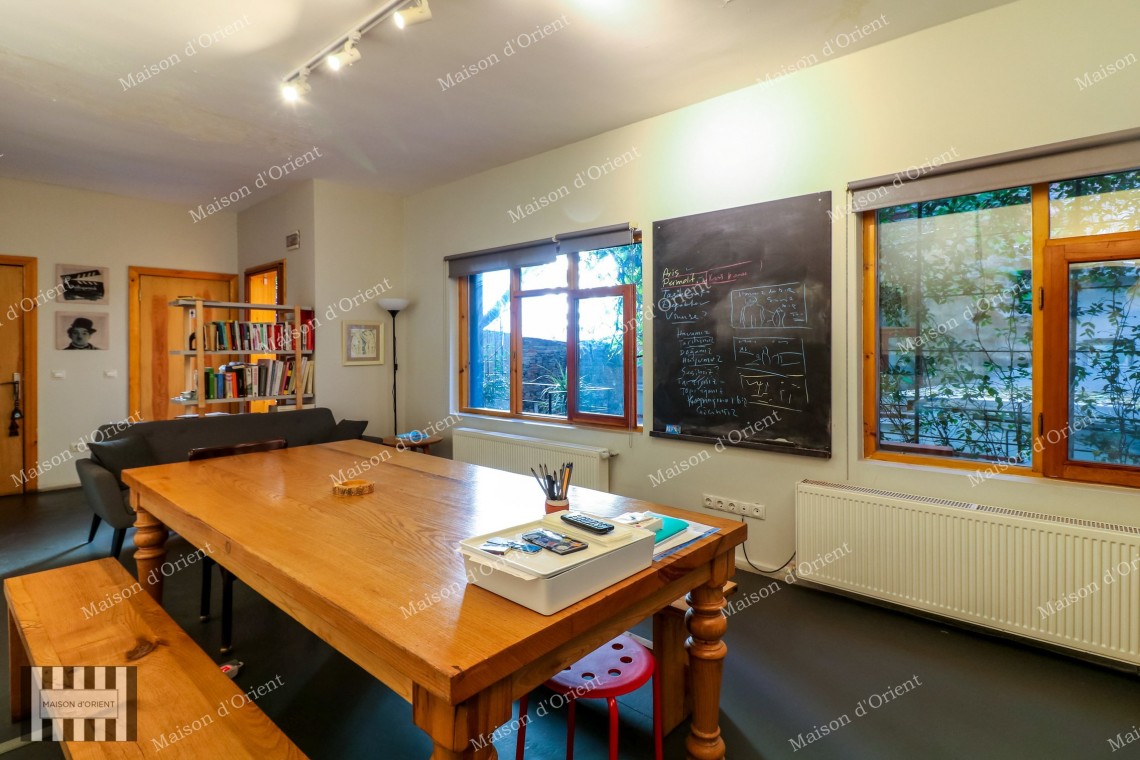 Flat for Rent with Private Garden and Detached House