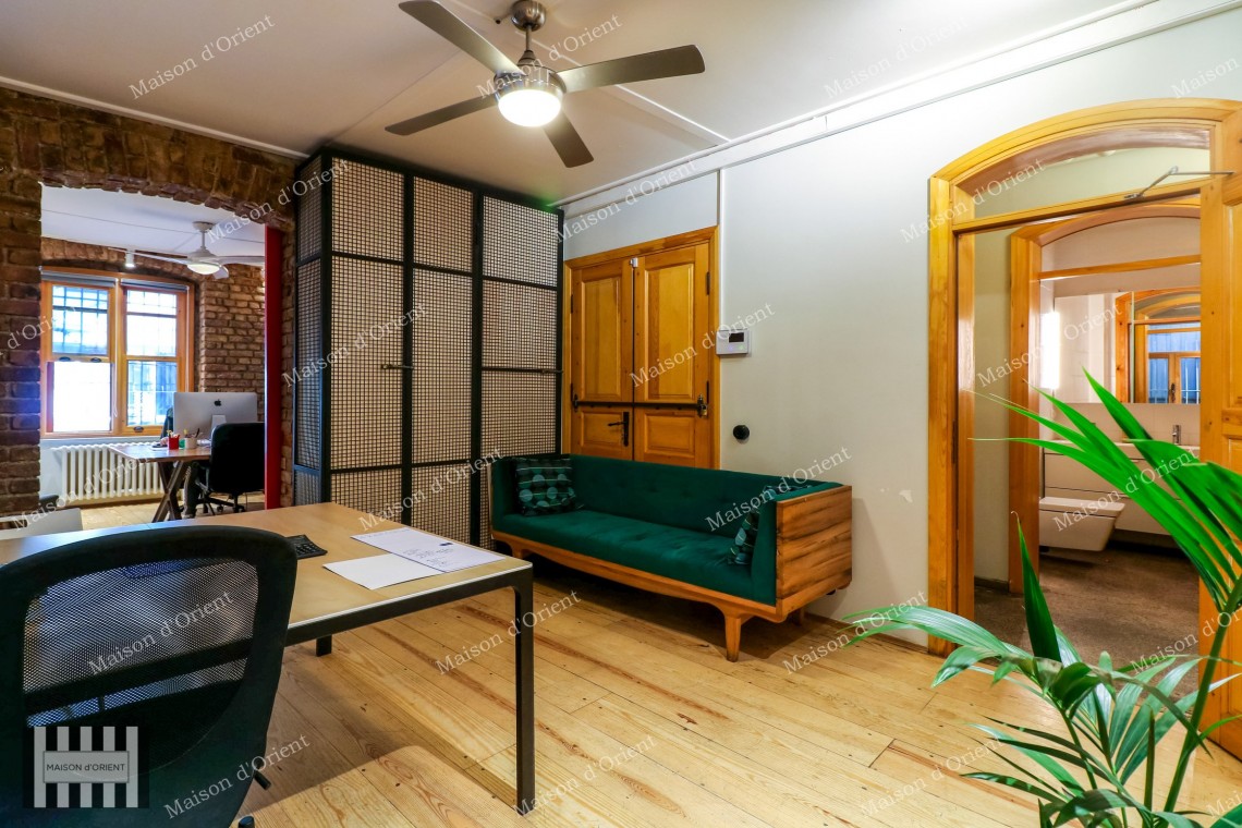 Flat for Rent with Private Garden and Detached House