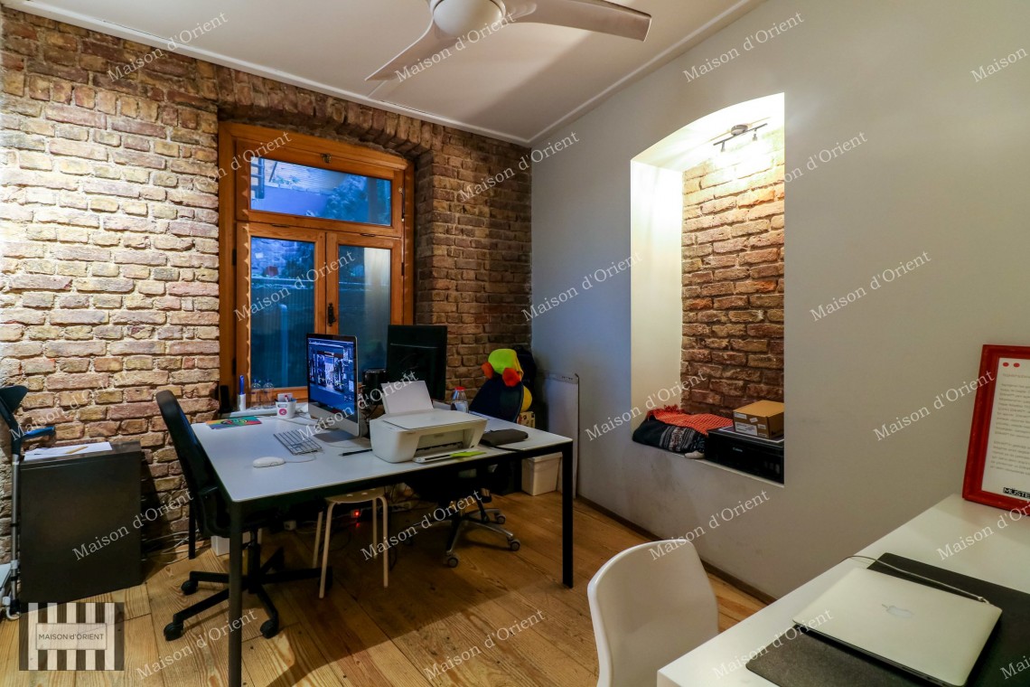 Flat for Rent with Private Garden and Detached House