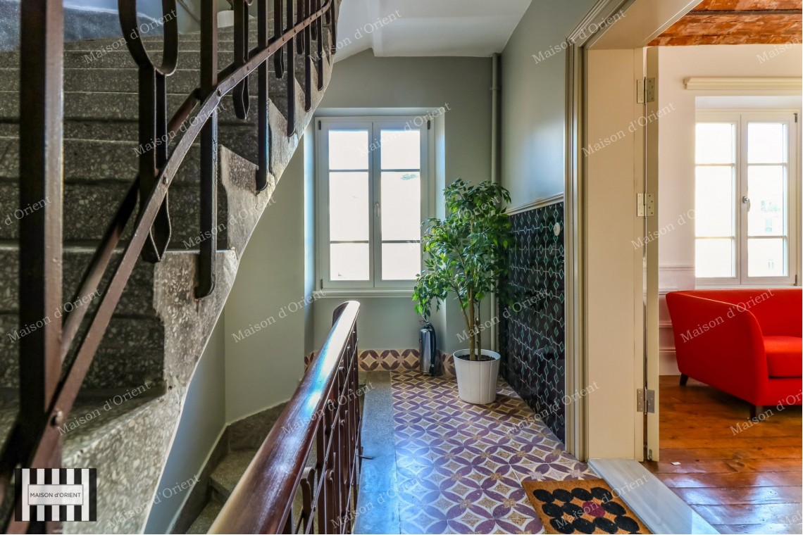 Fully Renovated 1+1 Flat for Rent in Galata Tower Square