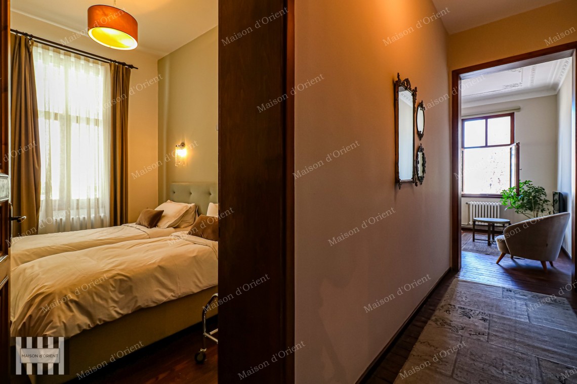 3+1 Rental Flat in Historical Building Next to Galata Tower
