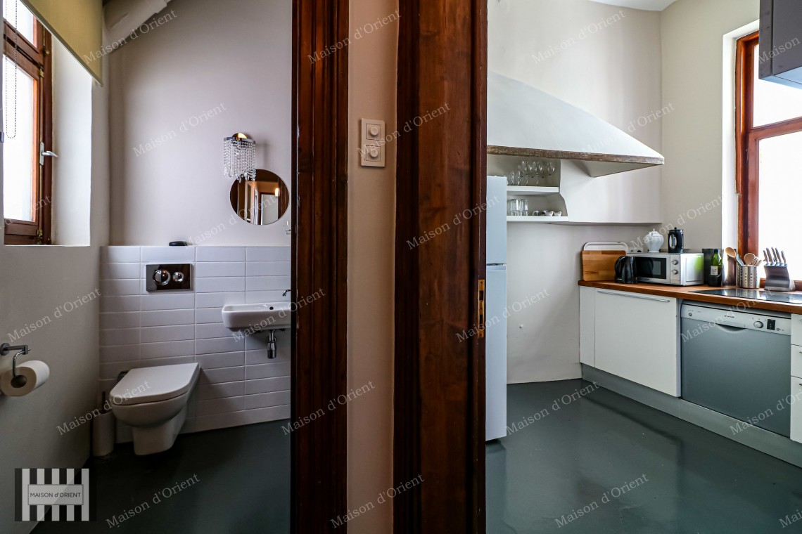 3+1 Rental Flat in Historical Building Next to Galata Tower