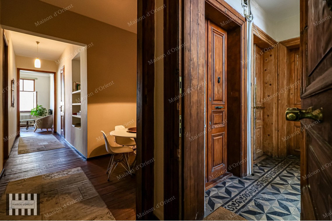 3+1 Rental Flat in Historical Building Next to Galata Tower