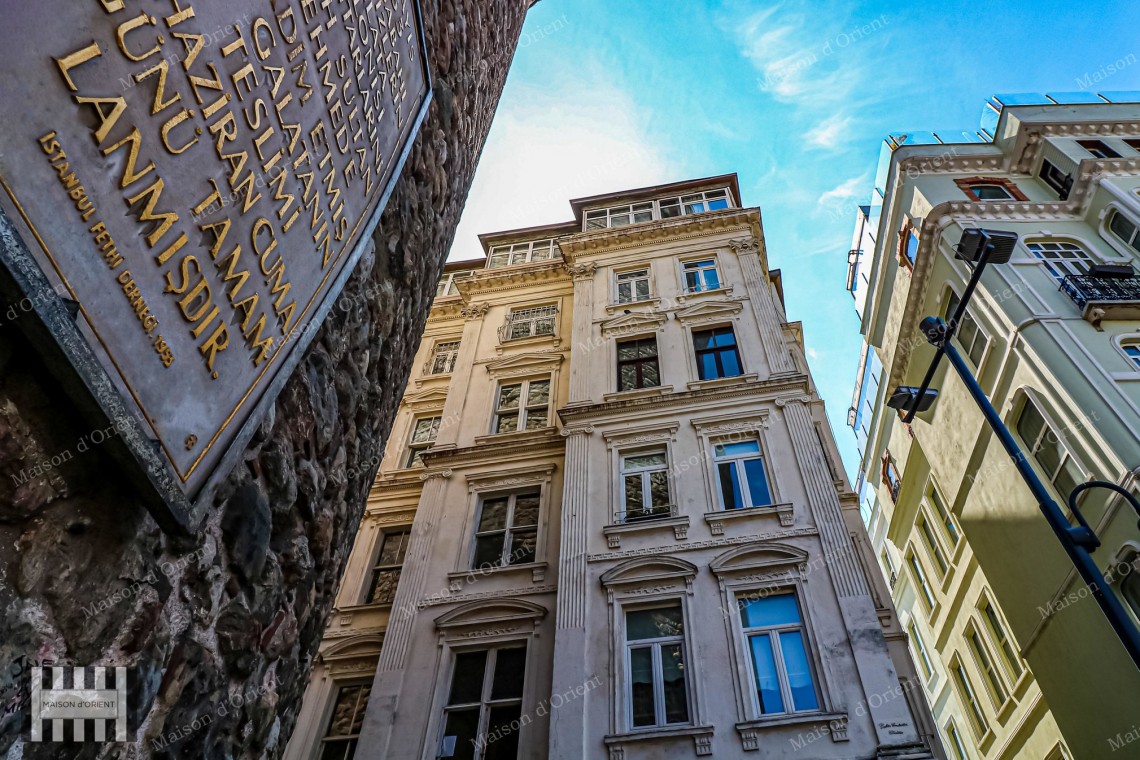3+1 Rental Flat in Historical Building Next to Galata Tower