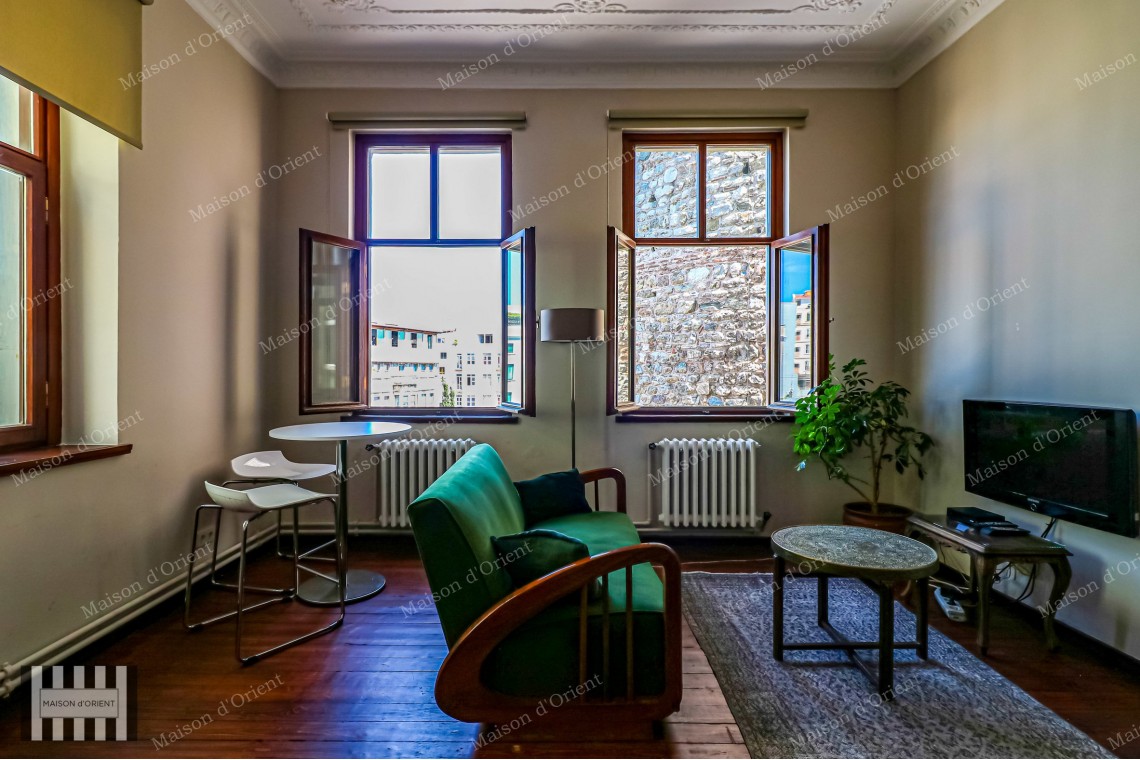 3+1 Rental Flat in Historical Building Next to Galata Tower