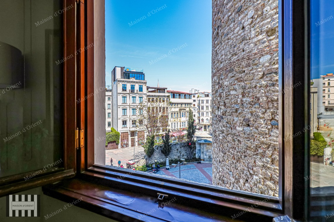 3+1 Rental Flat in Historical Building Next to Galata Tower
