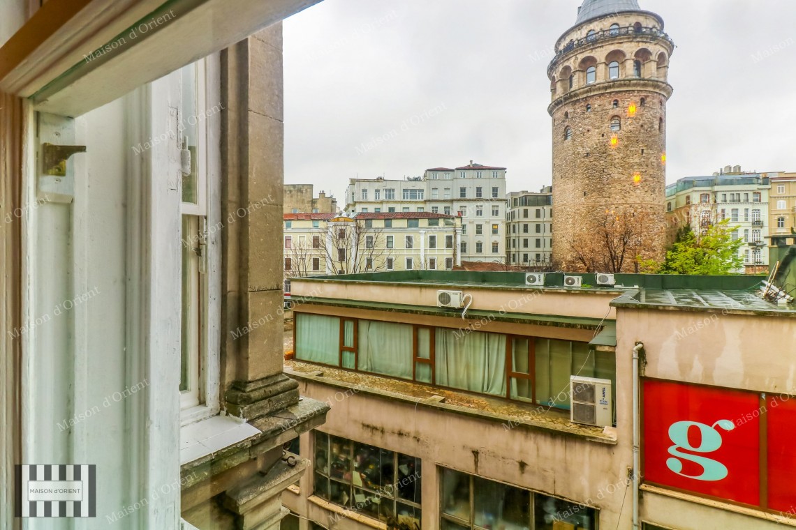 Historical 2+1 Flat with View for Rent in Galata