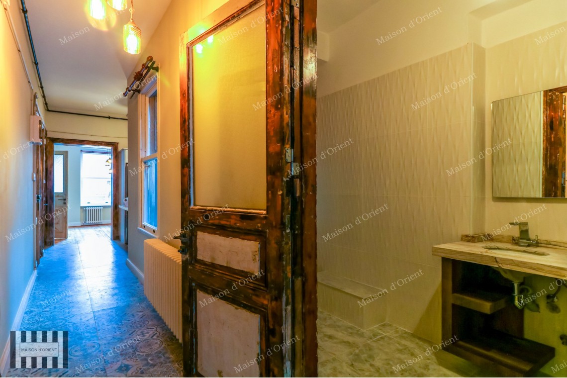 Historical 2+1 Flat with View for Rent in Galata