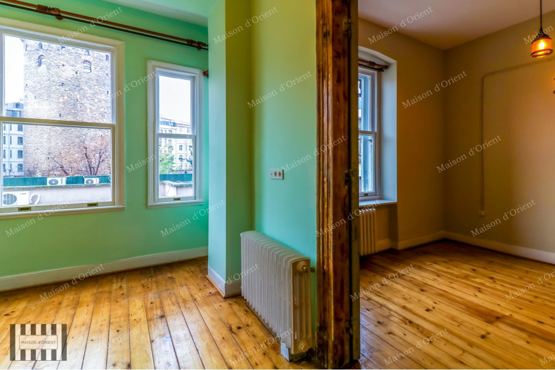 Historical 2+1 Flat with View for Rent in Galata