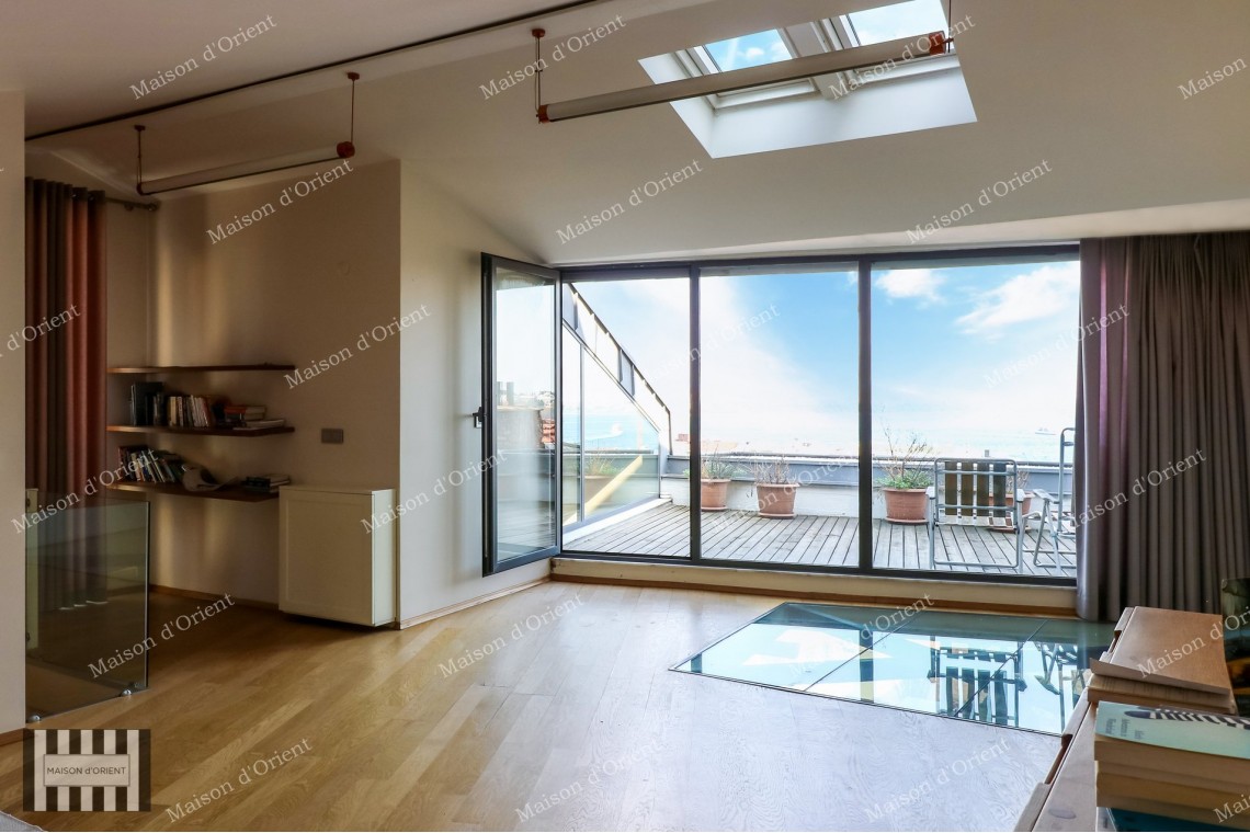 180sqm Duplex with Private Terrace for Rent in Galata