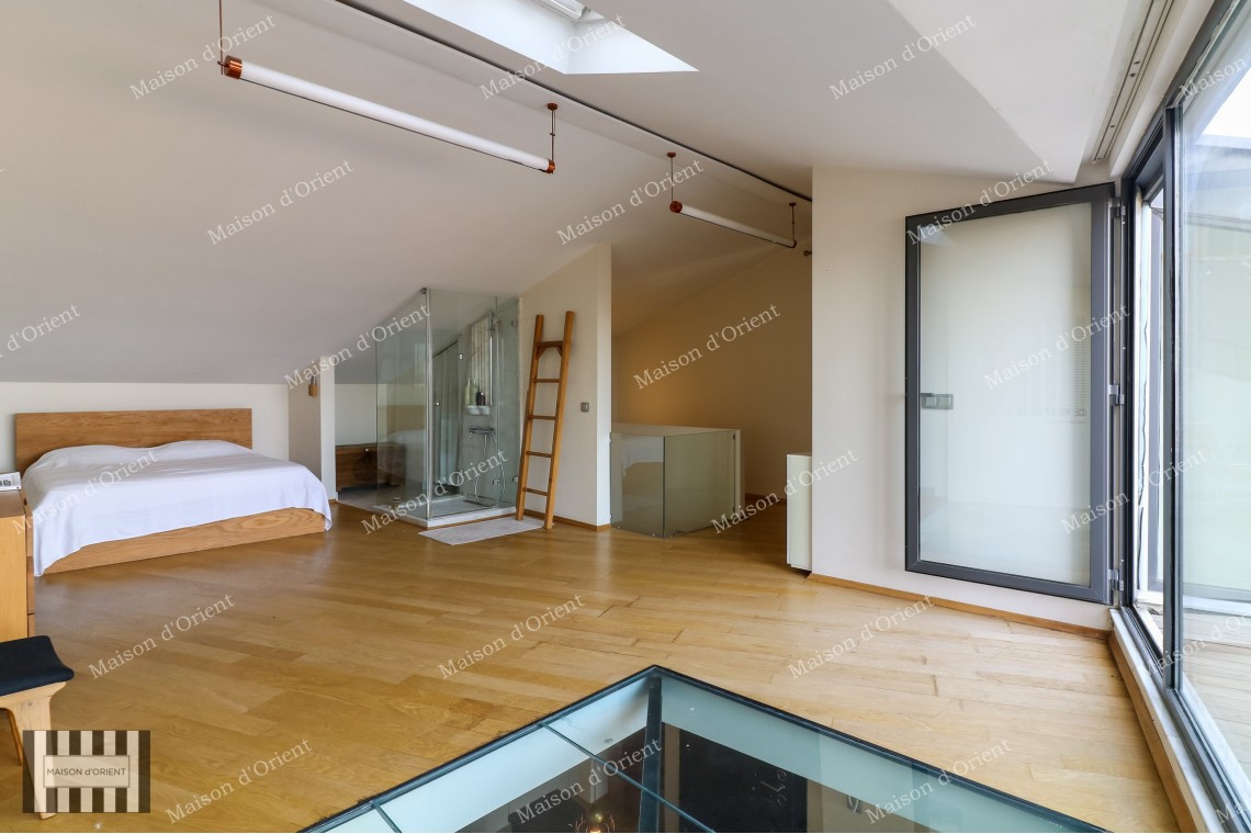 180sqm Duplex with Private Terrace for Rent in Galata