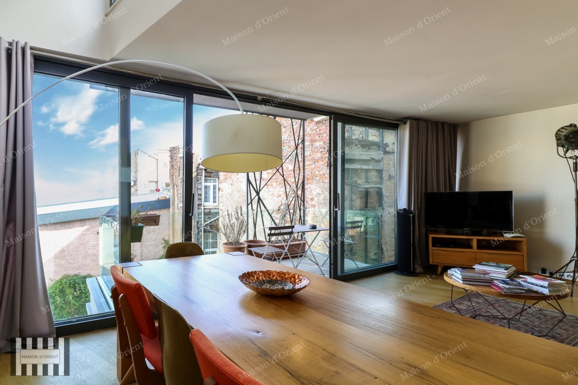 180sqm Duplex with Private Terrace for Rent in Galata