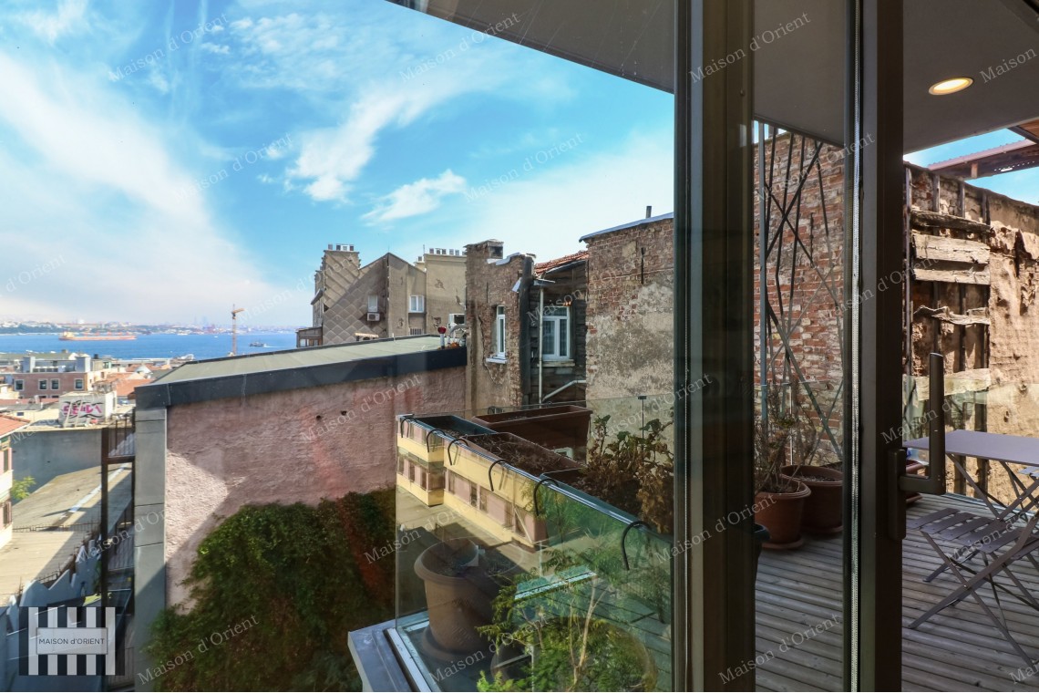 180sqm Duplex with Private Terrace for Rent in Galata