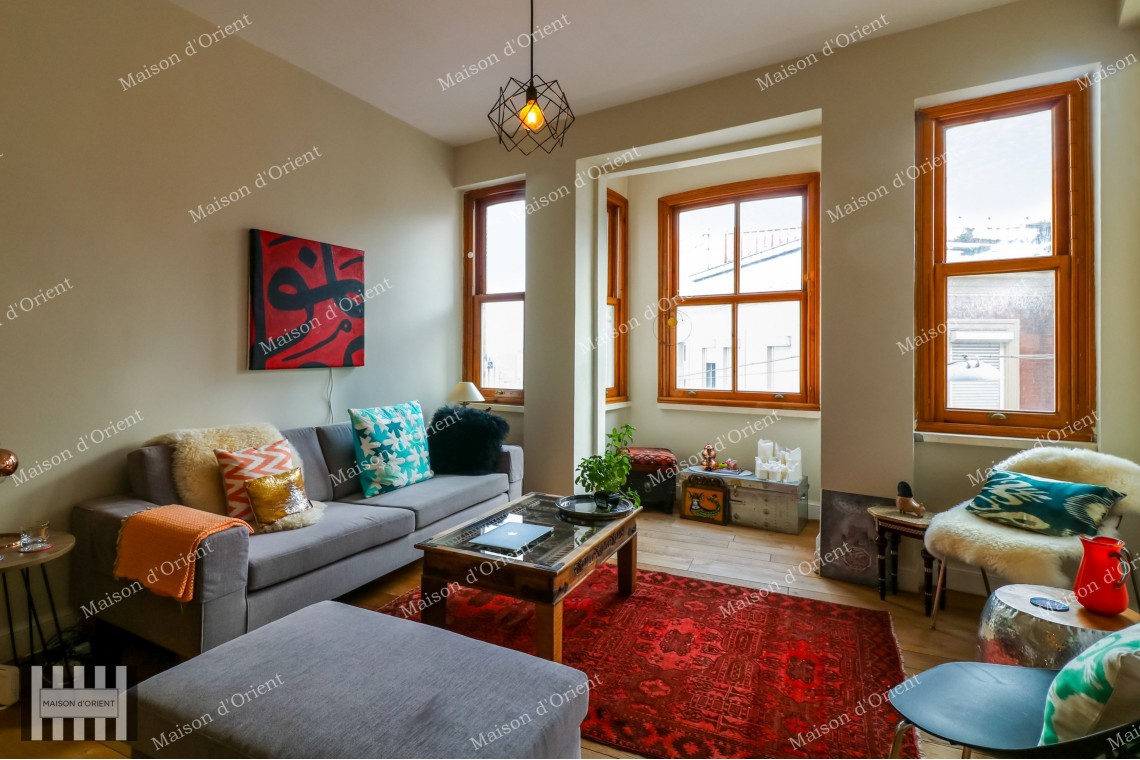2+1 Rental Flat in Historical Esat Bey Building, Galata
