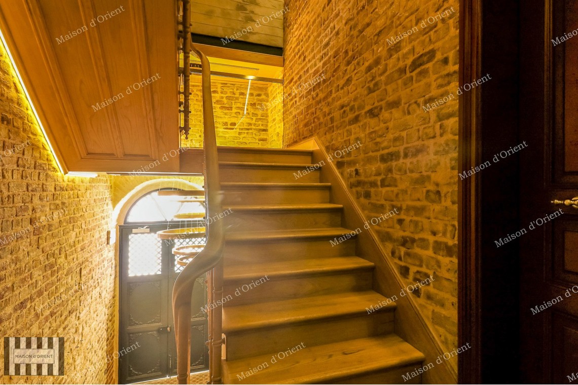 100sqm Renovated Flat for Rent in Galata