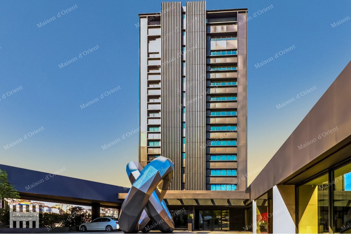 High Ceiling 2+1 Residence with City View for Sale in Nisantasi