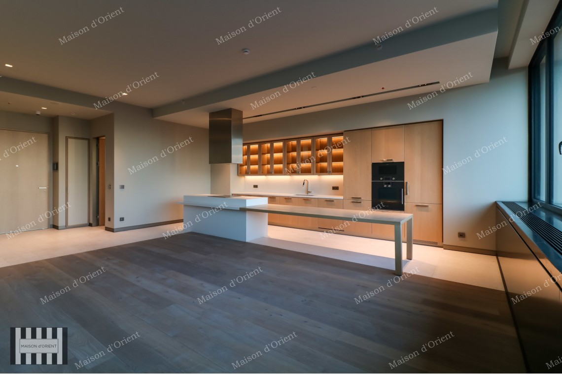 High Ceiling 2+1 Residence with City View for Sale in Nisantasi