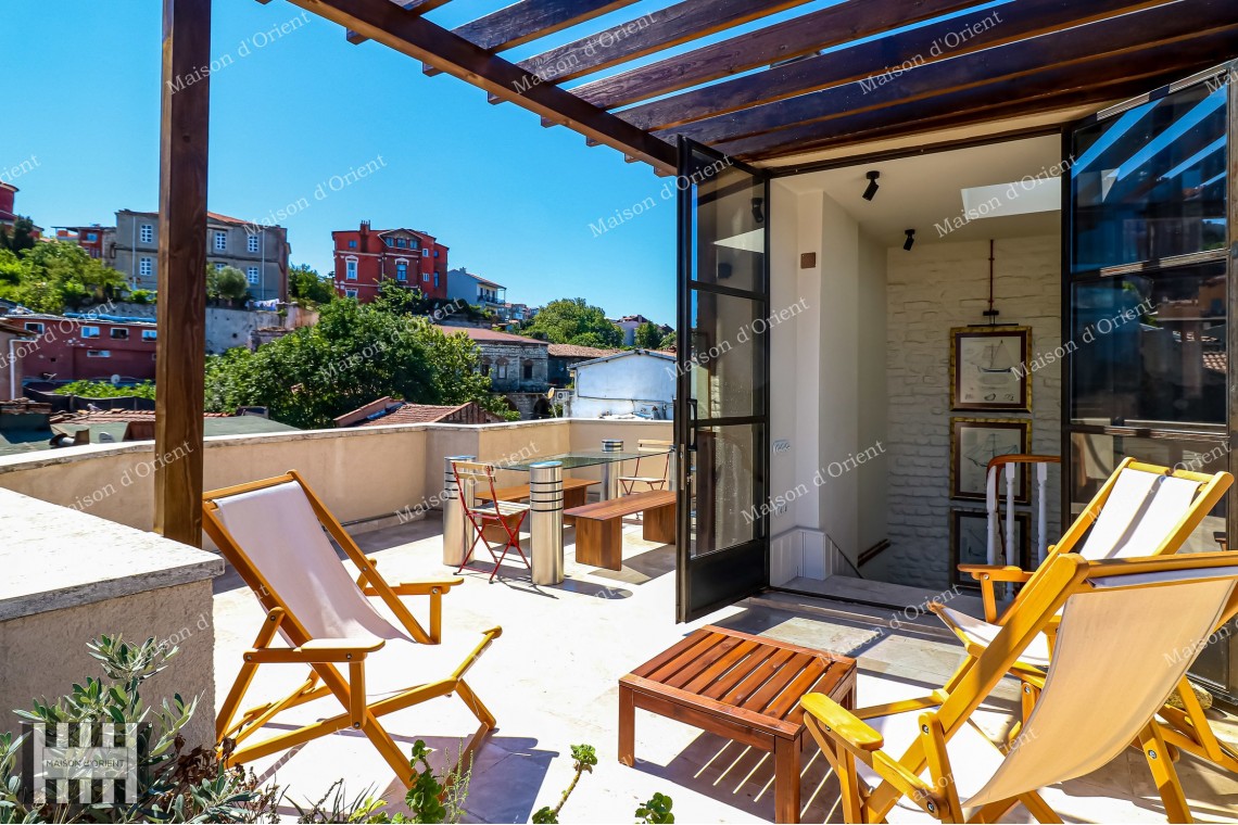 Historical Detached House for Rent with Terrace and View in Balat