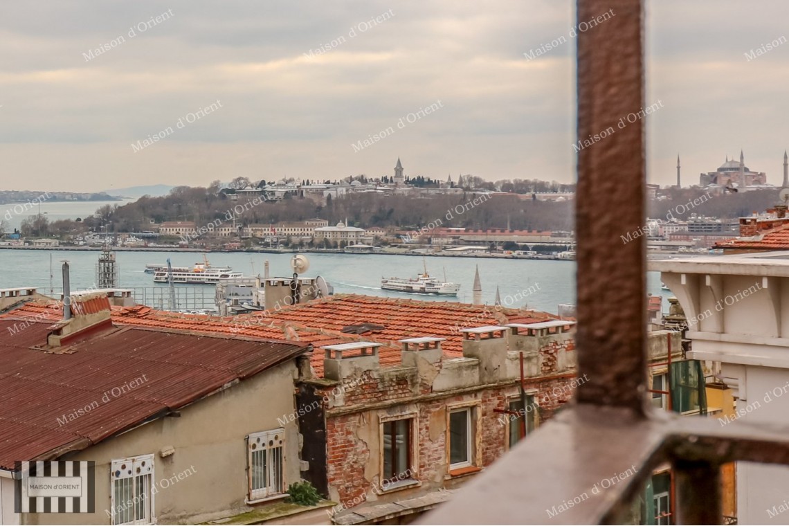 Flat with Bosphorus View for Sale in Galata