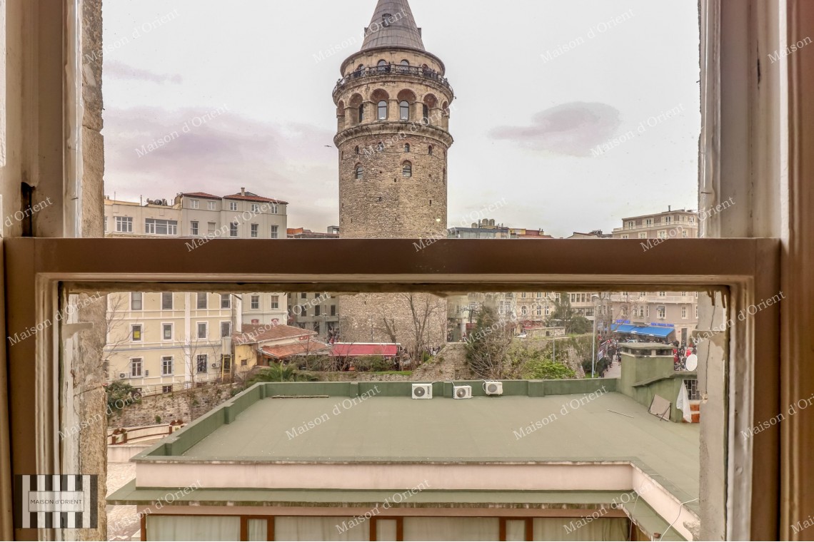 Flat with Bosphorus View for Sale in Galata