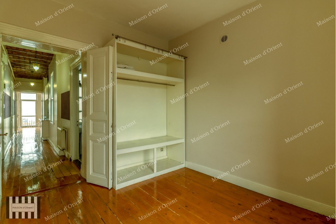 Flat with Bosphorus View for Sale in Galata