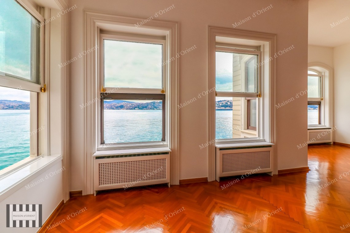 Flat for Rent in Historical Mansion in Yenikoy