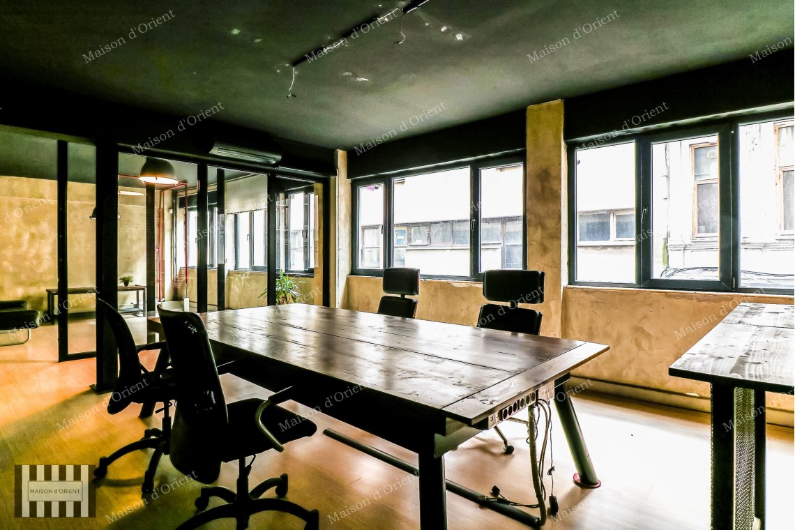 270sqm Office for Rent with Private Garden