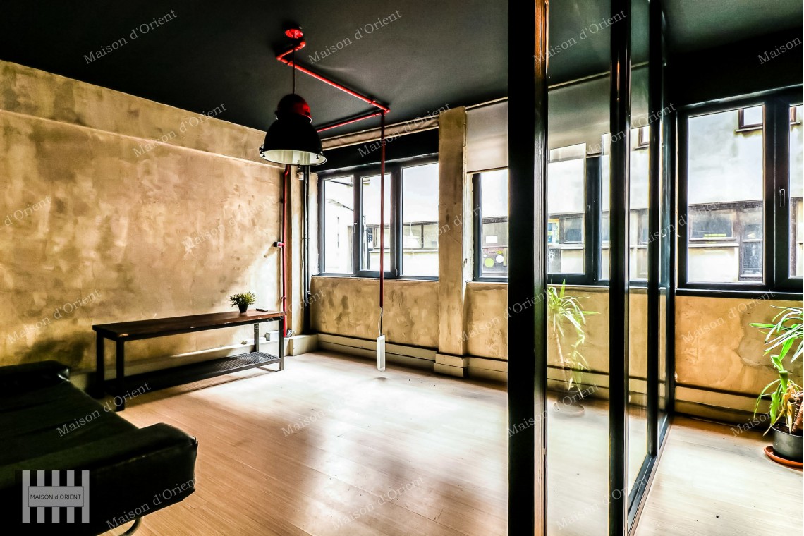 270sqm Office for Rent with Private Garden