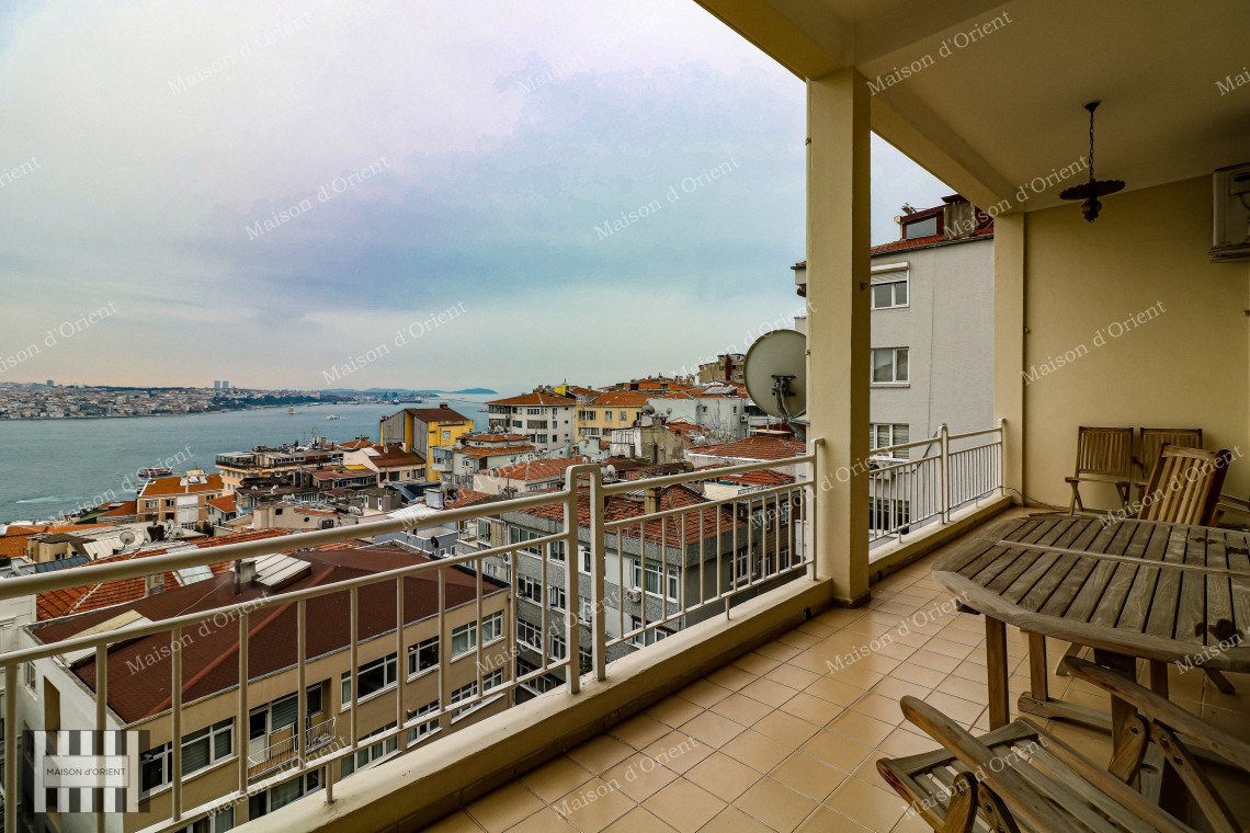 Office for Rent in Historical Gümüşsu Palace