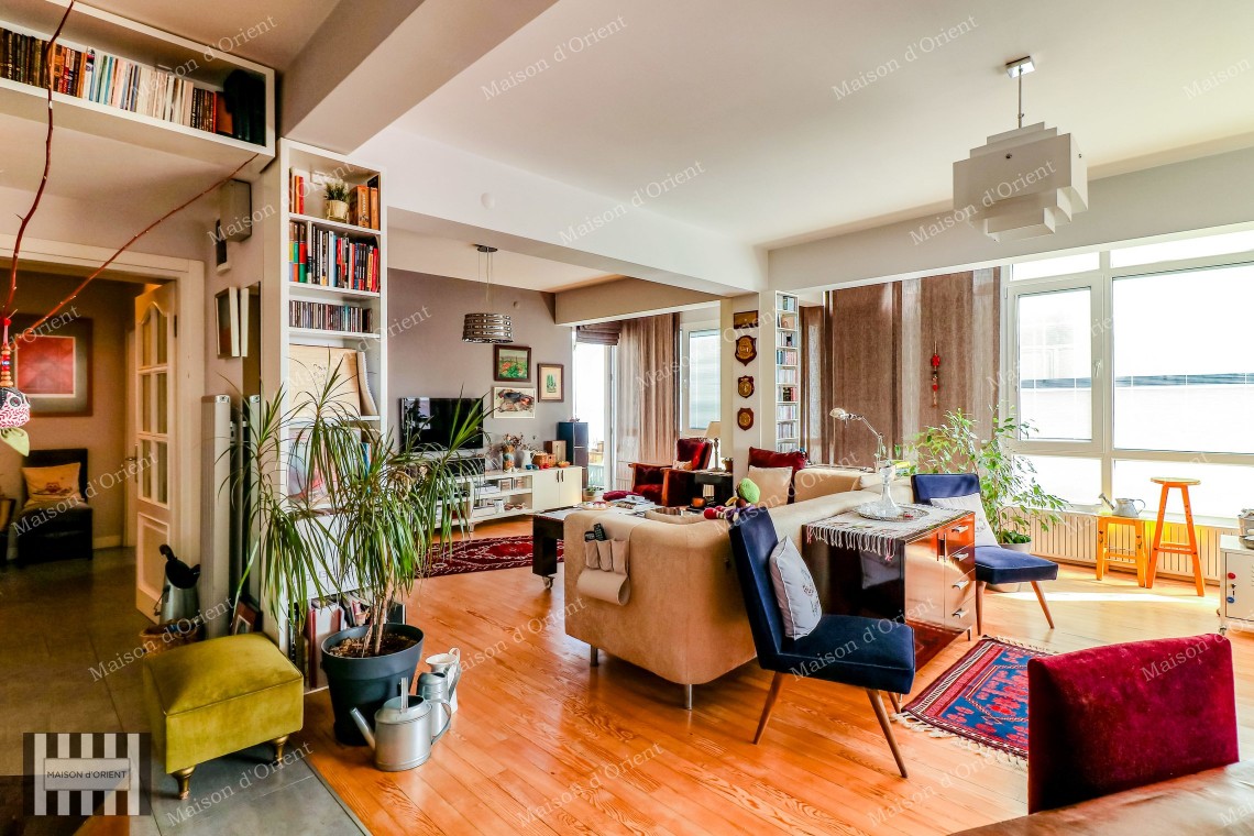 Renovated 135sqm Flat with View for Sale in Cihangir