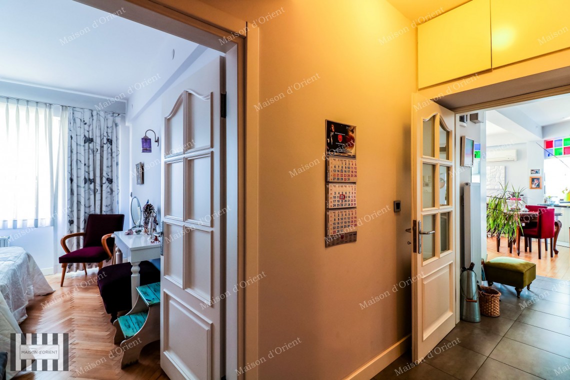 Renovated 135sqm Flat with View for Sale in Cihangir