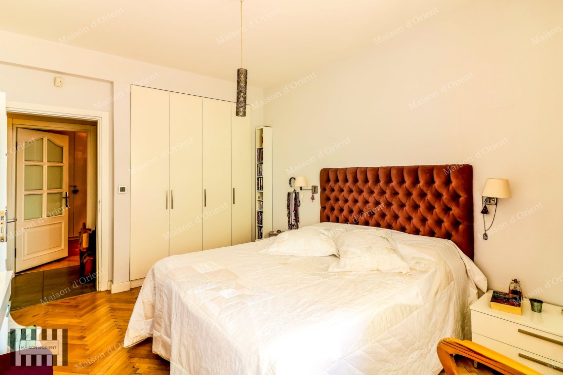 Renovated 135sqm Flat with View for Sale in Cihangir