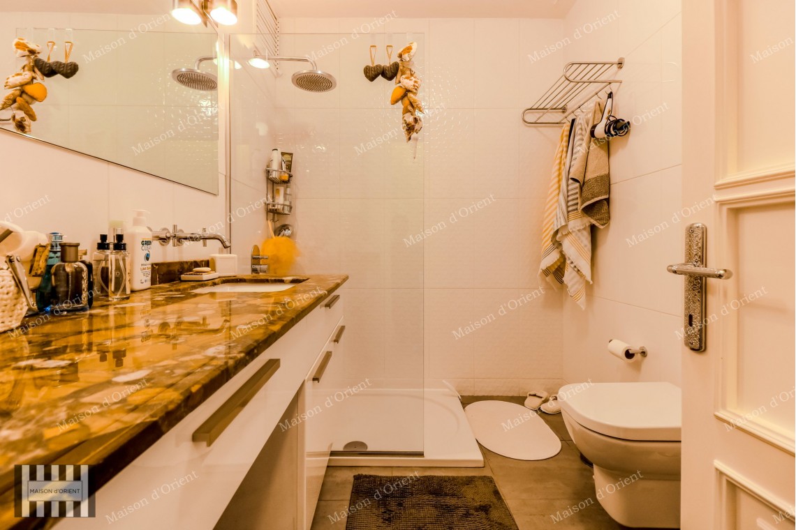 Renovated 135sqm Flat with View for Sale in Cihangir