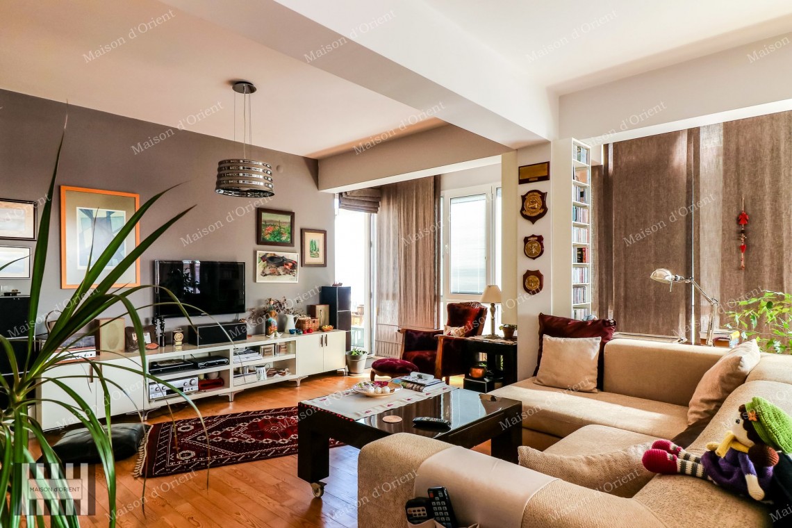 Renovated 135sqm Flat with View for Sale in Cihangir