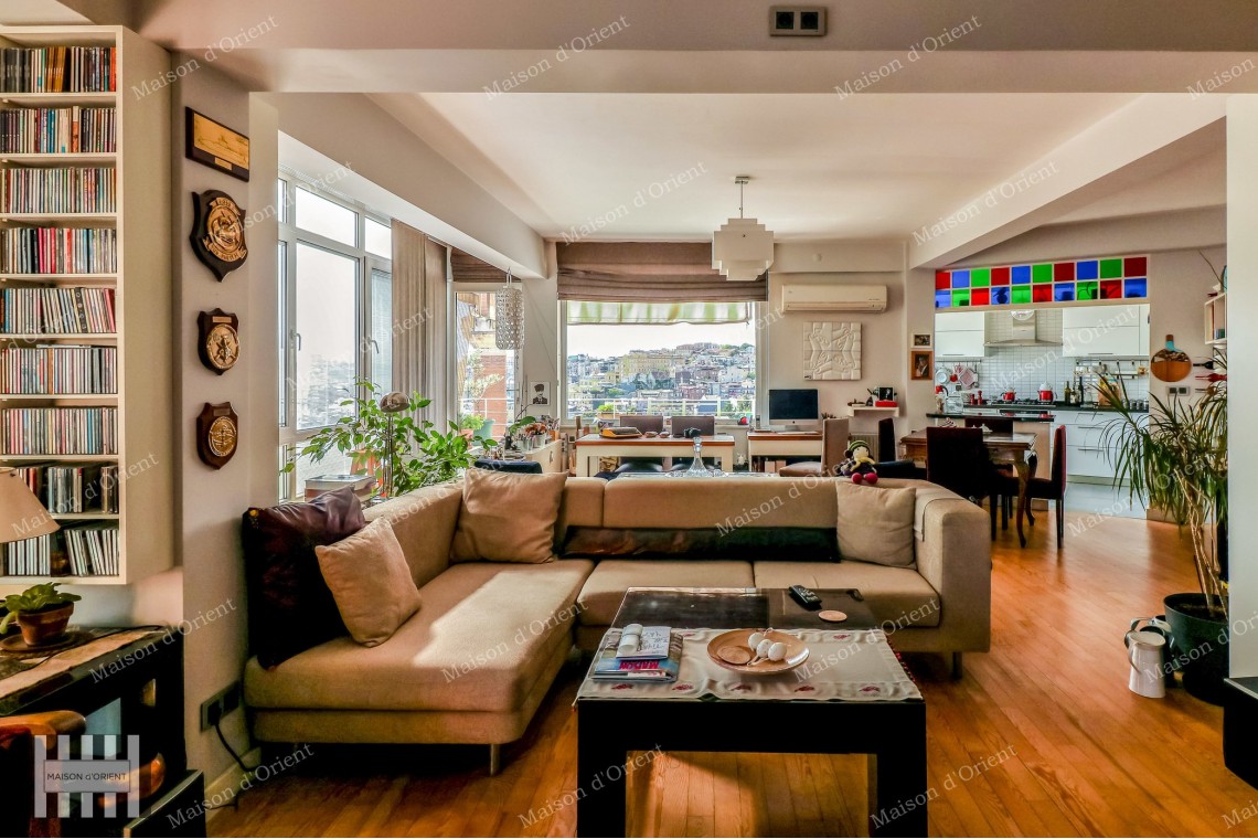 Renovated 135sqm Flat with View for Sale in Cihangir