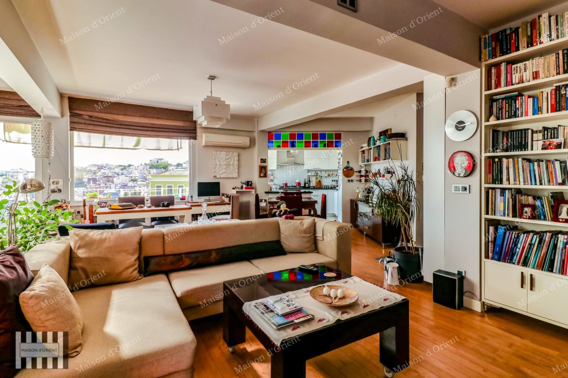 Renovated 135sqm Flat with View for Sale in Cihangir