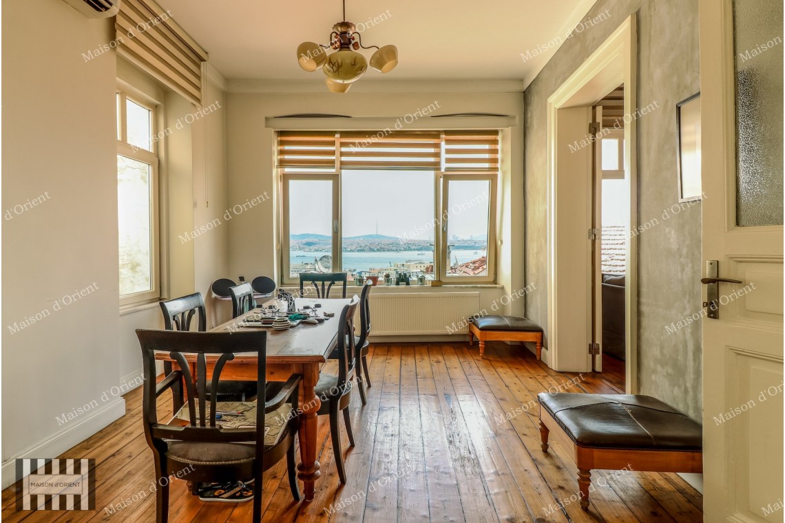 Renovated Sea View Flat for Rent in Galata