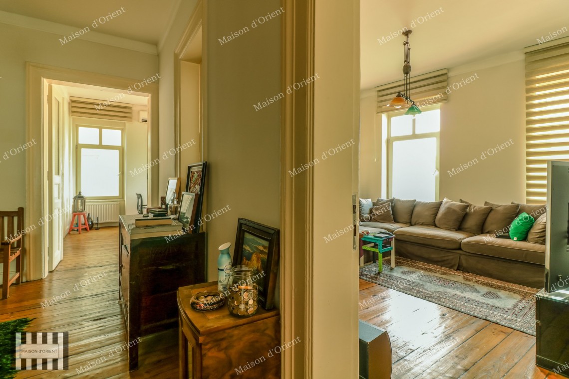 Renovated Sea View Flat for Rent in Galata