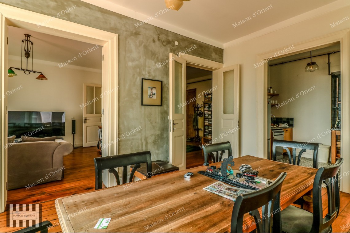 Renovated Sea View Flat for Rent in Galata