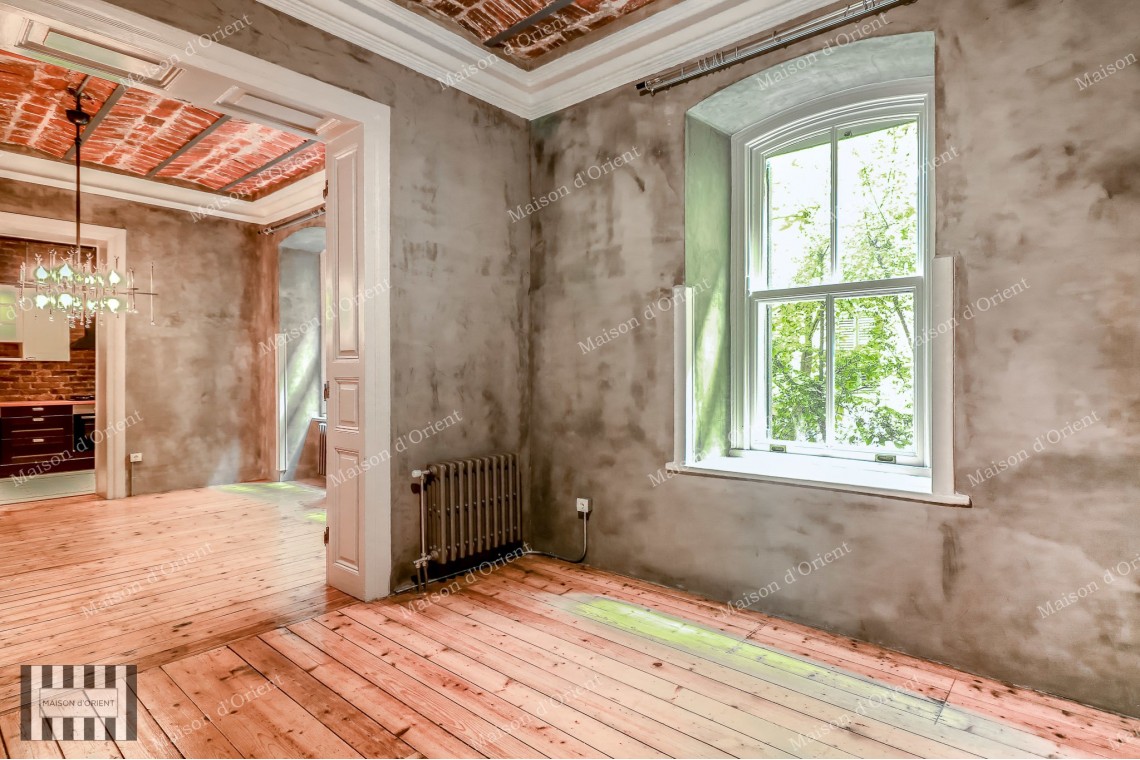 Renovated Flat for Rent in Historical Dogan Apartment