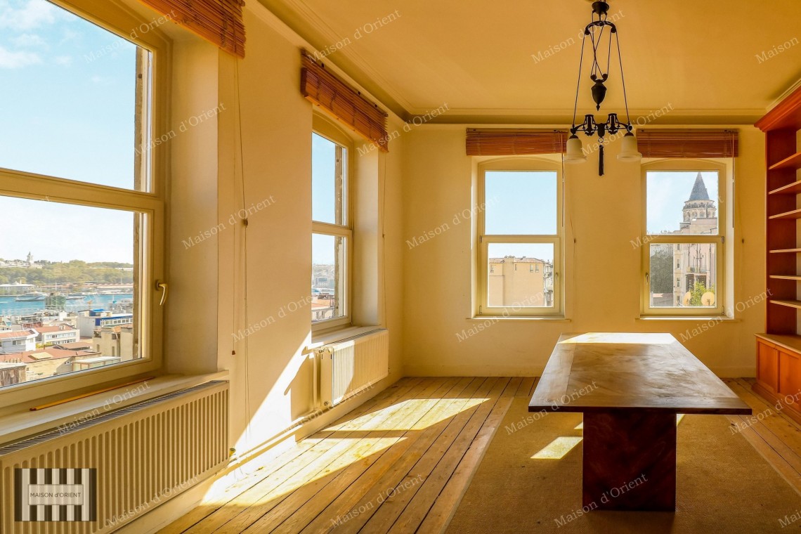 2+1 Rental Flat with Bosphorus View in Dogan Apartment