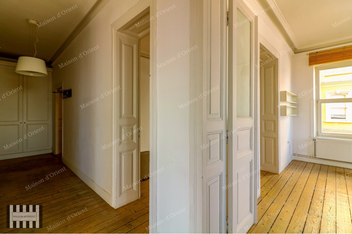 2+1 Rental Flat with Bosphorus View in Dogan Apartment