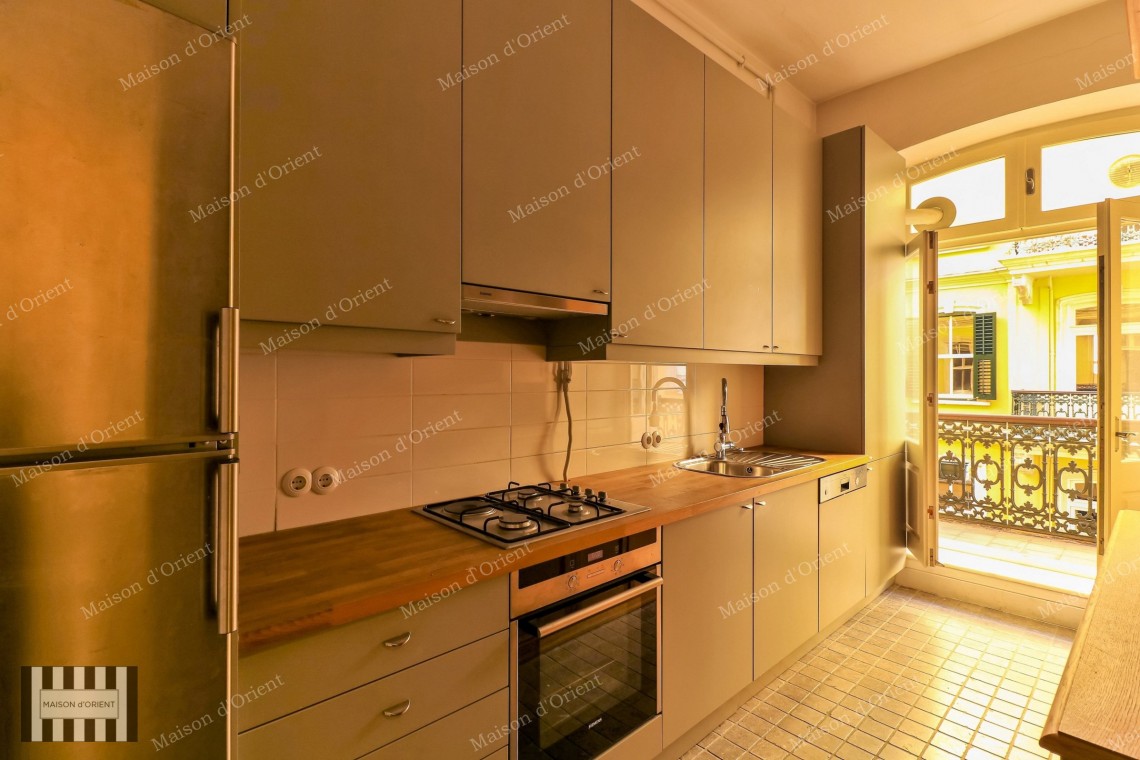 2+1 Rental Flat with Bosphorus View in Dogan Apartment