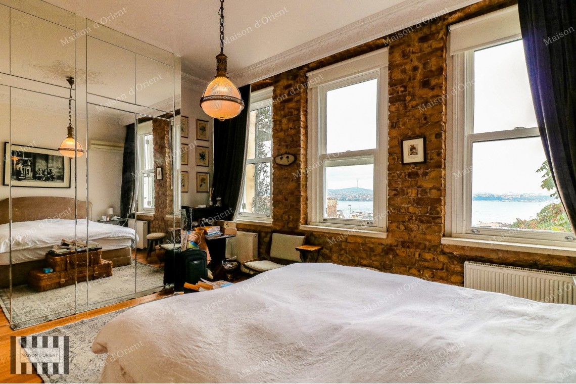 Triplex for Rent with Private Terrace in Galata