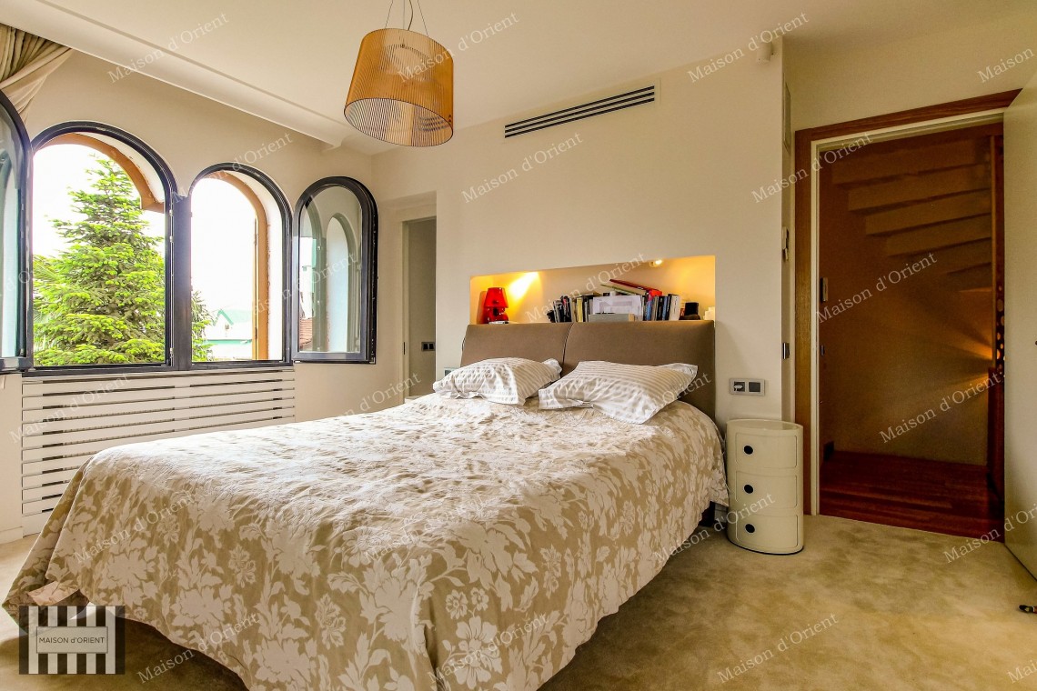 Yeniköy Tahir Paşa Evleri'nde Satılık 400m2 5+2 Tripleks Villa