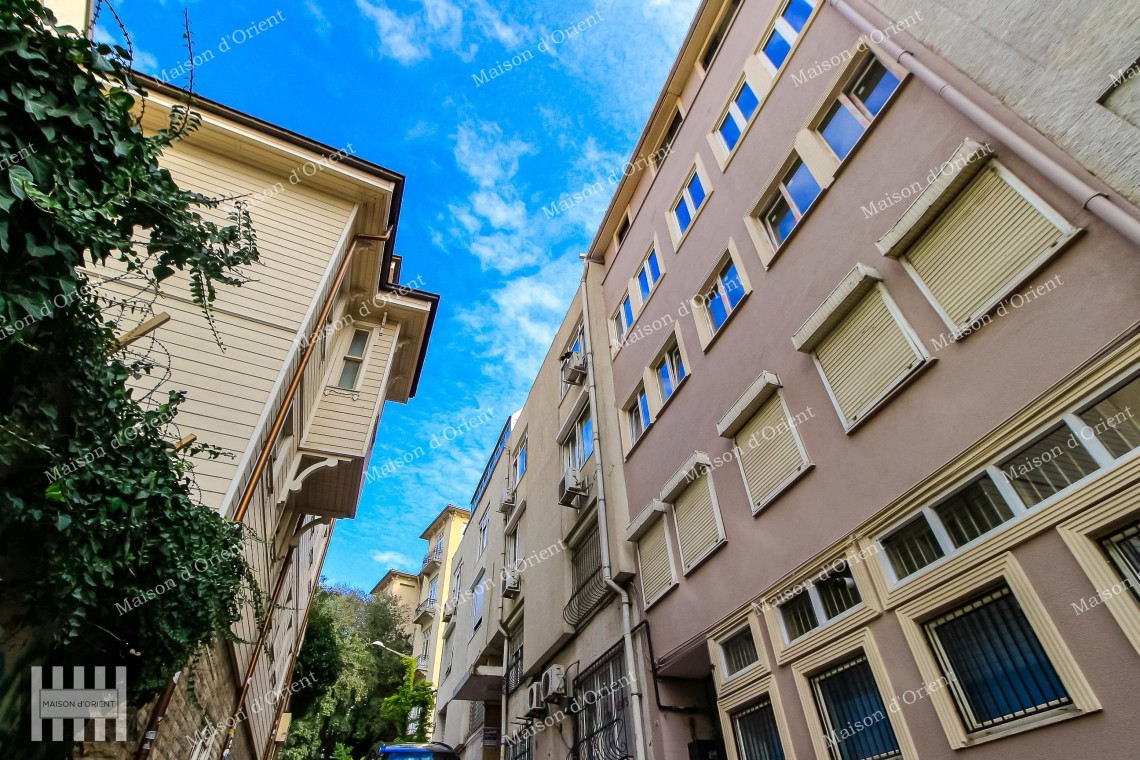 3+1 Apartment for Sale with Bosphorus View in Gümüşsuyu 