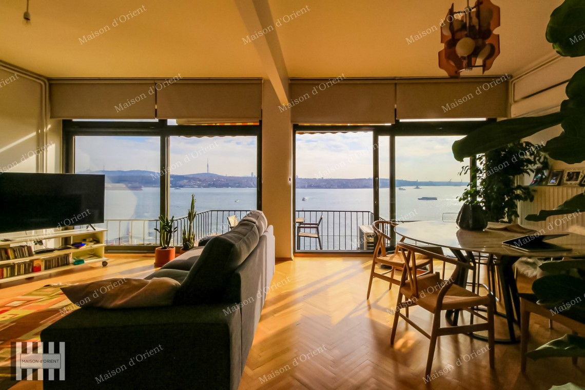 3+1 Apartment for Sale with Bosphorus View in Gümüşsuyu 