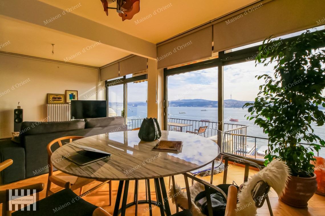 3+1 Apartment for Sale with Bosphorus View in Gümüşsuyu 